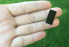 This tiny device makes dirty water drinkable in just 20 minutes 